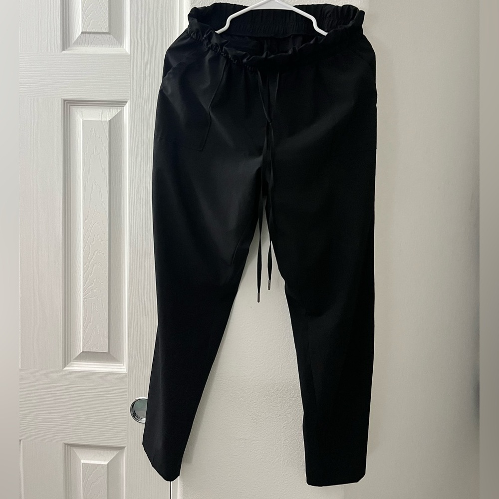 Apana Black High Rise Jogger Pants | Size M